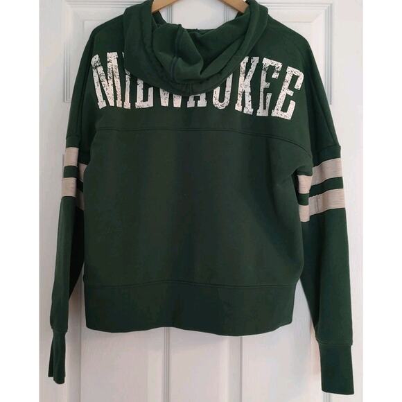 Milwaukee Bucks Fanatics Women's Bold Move Dolman V-Neck High Hip Hoodie - Med - Picture 4 of 6